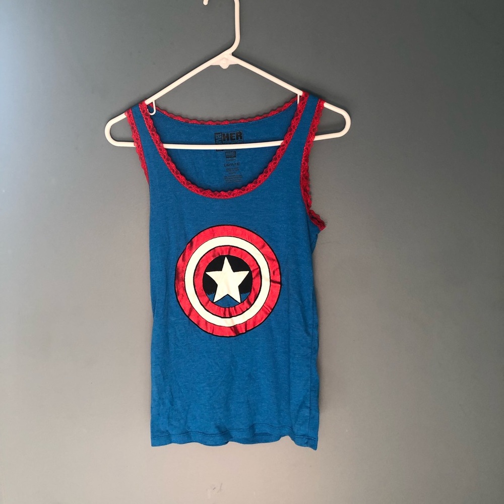 Women’s large captain American tank top